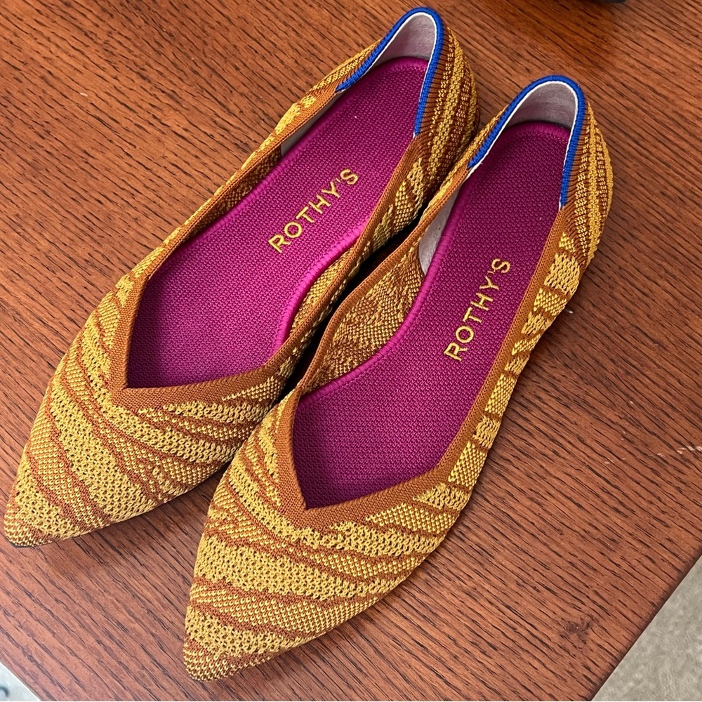 Rothy's The Point Golden Zebra Women's Flats size 8.